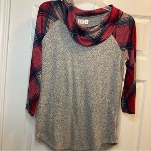 Maurice’s women’s size xs 3/4 sleeve shirt